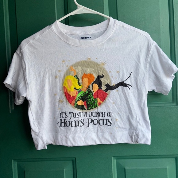 Disney girls medium 8 Hocus Pocus cropped tshirt - Picture 1 of 6